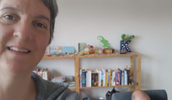 Marions Selfie während der Ruhepause, Dieter im Hintergrund